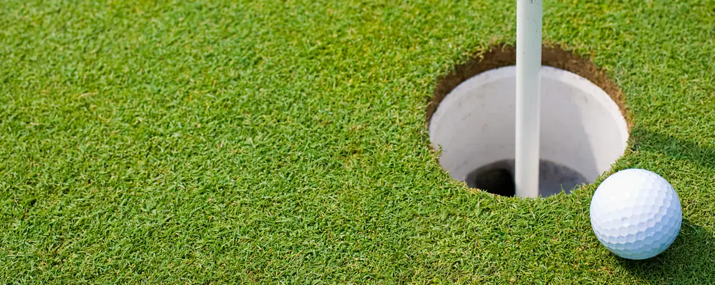 Marriott 商务酒店提供高尔夫球场